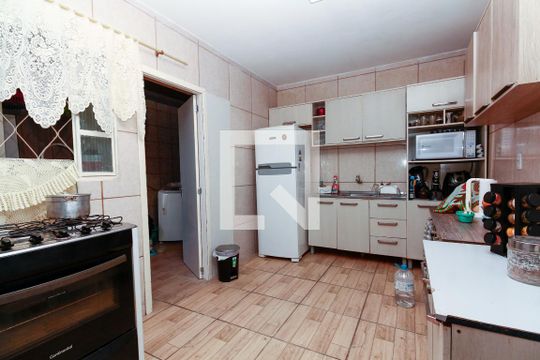 Cozinha de casa à venda com 2 quartos, 200m² em Tristeza, Porto Alegre