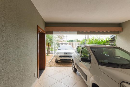 Garagem de casa à venda com 4 quartos, 264m² em Jardim Aurélia, Campinas