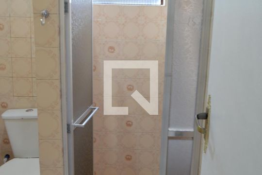 Banheiro de casa de condomínio para alugar com 2 quartos, 131m² em Jacarepaguá, Rio de Janeiro