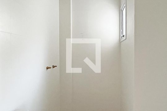 Banheiro 1 de apartamento à venda com 2 quartos, 105m² em Santana, Porto Alegre