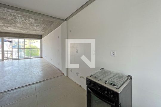 Cozinha de apartamento à venda com 2 quartos, 105m² em Santana, Porto Alegre