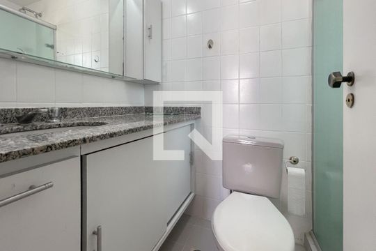 Banheiro - Suíte de apartamento para alugar com 4 quartos, 97m² em Centro, São Bernardo do Campo