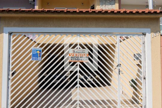 Fachada de casa à venda com 3 quartos, 175m² em Vila America, Santo André