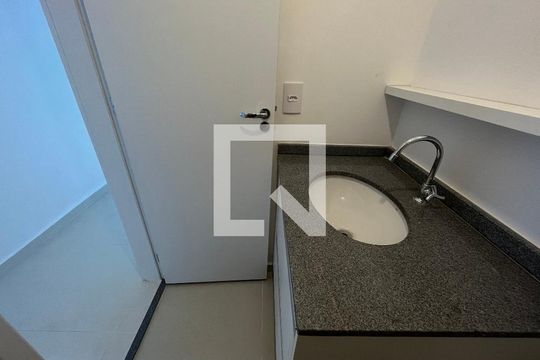Banheiro de apartamento para alugar com 2 quartos, 60m² em Bonfim, Campinas