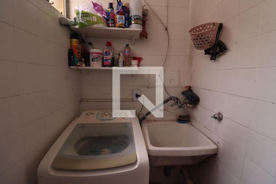Área de Serviço de apartamento para alugar com 2 quartos, 57m² em Parque Monteiro Soares, São Paulo