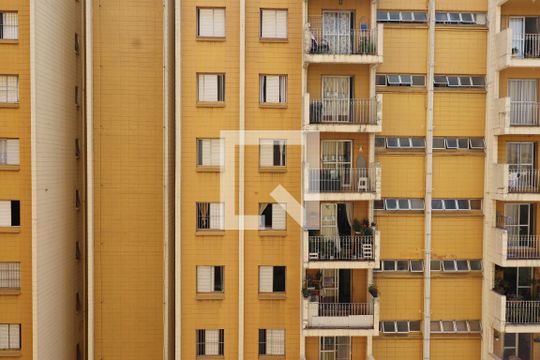 Vista do Quarto 1 de apartamento para alugar com 2 quartos, 57m² em Parque Monteiro Soares, São Paulo