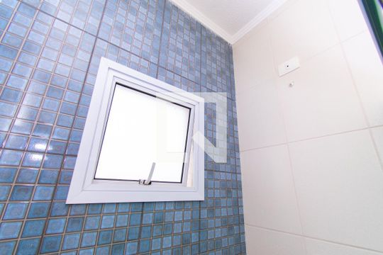 Banheiro da Suíte 1 de casa de condomínio à venda com 2 quartos, 112m² em Vila Alpina, São Paulo