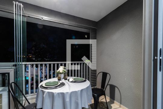 Varanda de kitnet/studio para alugar com 1 quarto, 26m² em Sumarezinho, São Paulo