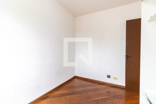 Quarto 1 de apartamento para alugar com 2 quartos, 55m² em Jardim Ubirajara, São Paulo