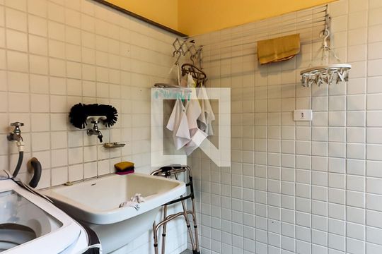Área de Serviço de casa à venda com 4 quartos, 245m² em Água Fria, São Paulo