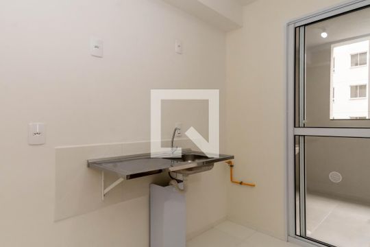 Cozinha de apartamento à venda com 2 quartos, 43m² em Vila das Bandeiras, Guarulhos