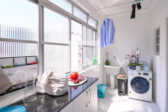 Area de Serviço de apartamento para alugar com 3 quartos, 168m² em Liberdade, São Paulo