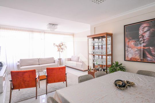 Apartamento para alugar com 3 quartos, 168m² em Liberdade, São Paulo