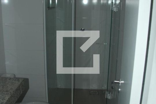 Banheiro de casa para alugar com 2 quartos, 80m² em Jardim Jasmim, Nova Iguaçu