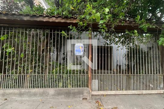 Fachada de casa à venda com 3 quartos, 122m² em Vila Nova Mazzei, São Paulo