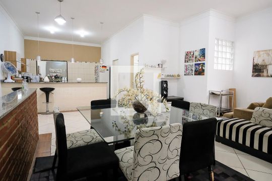 Sala de casa à venda com 2 quartos, 240m² em Osvaldo Cruz, São Caetano do Sul