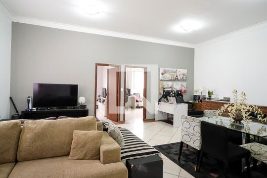 Sala de casa à venda com 2 quartos, 240m² em Osvaldo Cruz, São Caetano do Sul