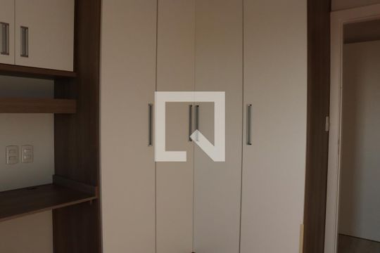 Quarto 1 - Armários de apartamento para alugar com 2 quartos, 56m² em Bonfim, Campinas