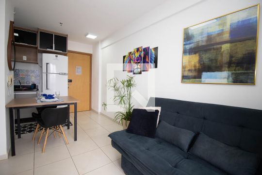 Sala de apartamento para alugar com 1 quarto, 48m² em Taguatinga Sul (taguatinga), Brasília
