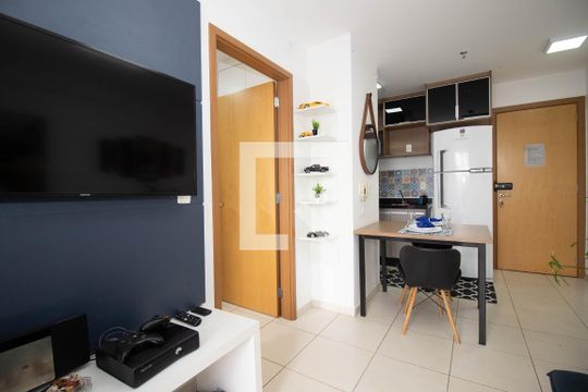 Sala de apartamento para alugar com 1 quarto, 48m² em Taguatinga Sul (taguatinga), Brasília