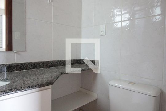 Banheiro da Suite de apartamento à venda com 3 quartos, 75m² em Dona Clara, Belo Horizonte