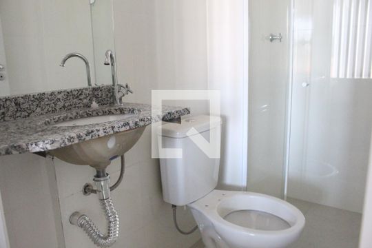 Banheiro de kitnet/studio para alugar com 1 quarto, 37m² em Jardim São Paulo, São Paulo