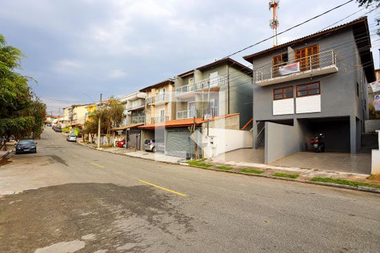 Fachada de apartamento para alugar com 2 quartos, 135m² em Jardim Nova Coimbra, Cotia