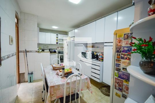 Cozinha de casa de condomínio à venda com 4 quartos, 340m² em Vila Isabel, Rio de Janeiro
