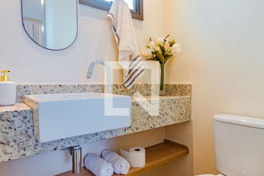 Lavabo de apartamento para alugar com 1 quarto, 86m² em Barra, Salvador