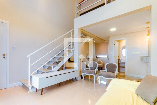 Sala de apartamento para alugar com 1 quarto, 86m² em Barra, Salvador