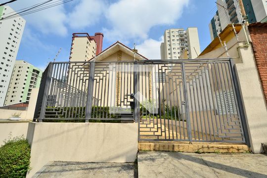 Fachada de casa de condomínio à venda com 3 quartos, 160m² em Vila da Saúde, São Paulo