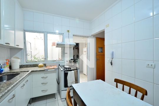 Cozinha de casa de condomínio à venda com 3 quartos, 160m² em Vila da Saúde, São Paulo