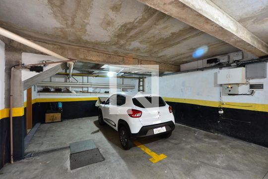 Garagem de casa de condomínio à venda com 3 quartos, 160m² em Vila da Saúde, São Paulo