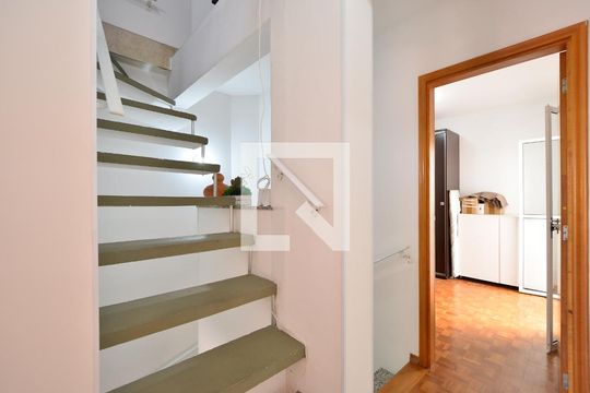 Hall de casa de condomínio à venda com 3 quartos, 160m² em Vila da Saúde, São Paulo