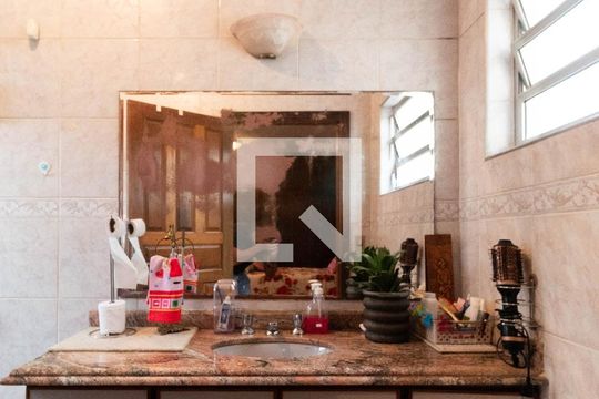 Banheiro da Suíte 1 de casa para alugar com 6 quartos, 450m² em Vila Centenario, São Paulo