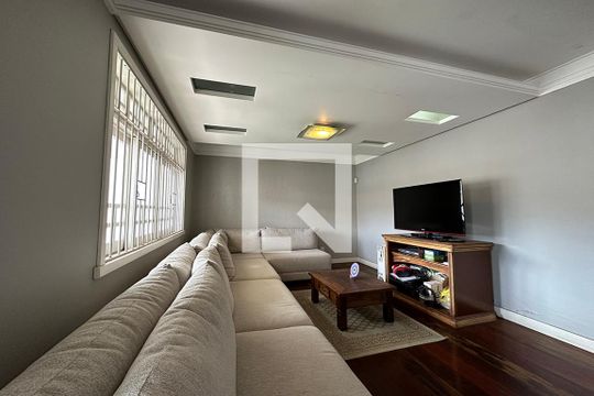 Sala de casa à venda com 5 quartos, 300m² em Mauá, Novo Hamburgo