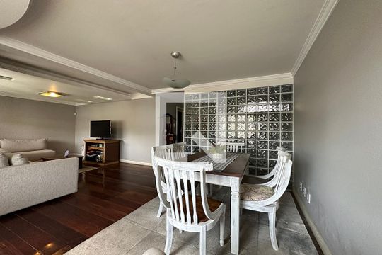 Sala de casa à venda com 5 quartos, 300m² em Mauá, Novo Hamburgo