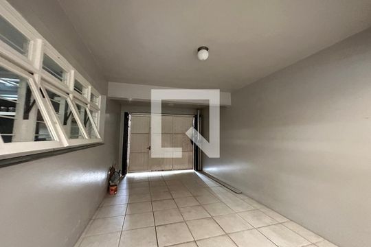 Garagem de casa à venda com 5 quartos, 300m² em Mauá, Novo Hamburgo