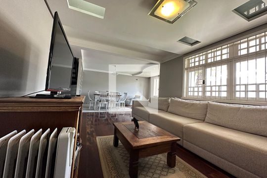 Sala de casa à venda com 5 quartos, 300m² em Mauá, Novo Hamburgo