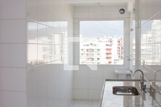 Cozinha de apartamento à venda com 3 quartos, 81m² em Cachambi, Rio de Janeiro