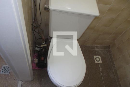 Banheiro  de apartamento à venda com 2 quartos, 180m² em Cachambi, Rio de Janeiro