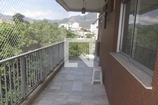 varanda  de apartamento à venda com 2 quartos, 180m² em Cachambi, Rio de Janeiro