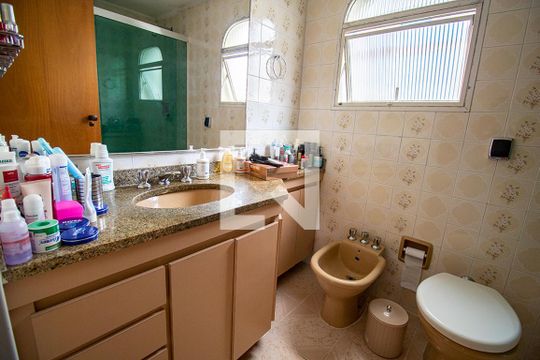 Banheiro da Suíte de apartamento à venda com 4 quartos, 120m² em Pinheiros, São Paulo