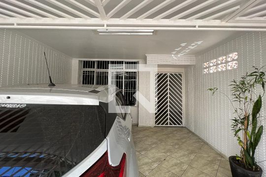Garagem de casa à venda com 3 quartos, 126m² em Planalto Paulista, São Paulo