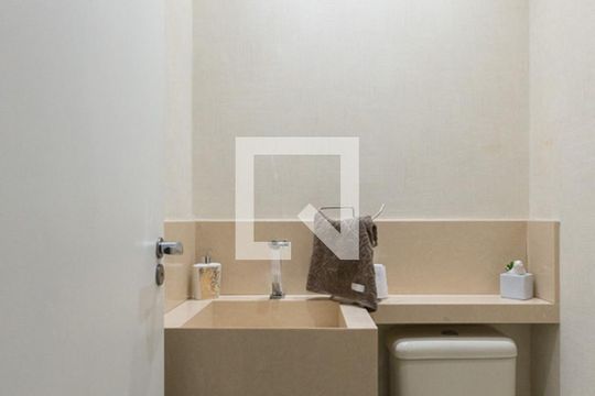 Lavabo de apartamento à venda com 3 quartos, 200m² em Tijuca, Rio de Janeiro