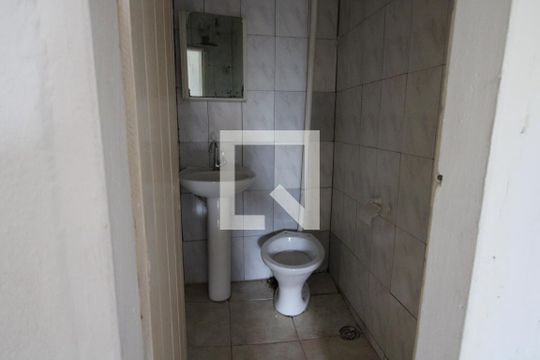 Banheiro de casa para alugar com 1 quarto, 55m² em Vila Maria Alta, São Paulo