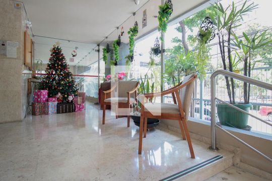 Hall social de apartamento à venda com 2 quartos, 138m² em Paraíso, São Paulo