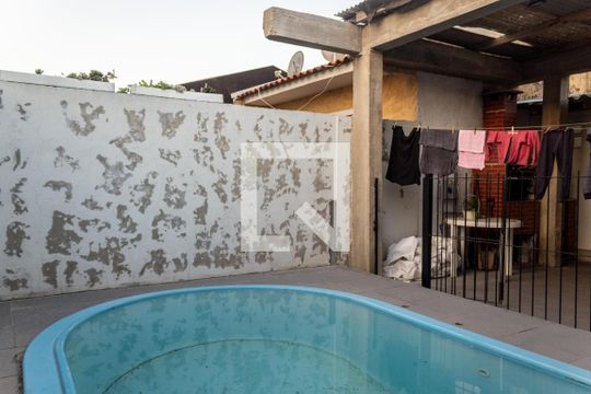 Piscina de casa à venda com 2 quartos, 40m² em Hípica, Porto Alegre