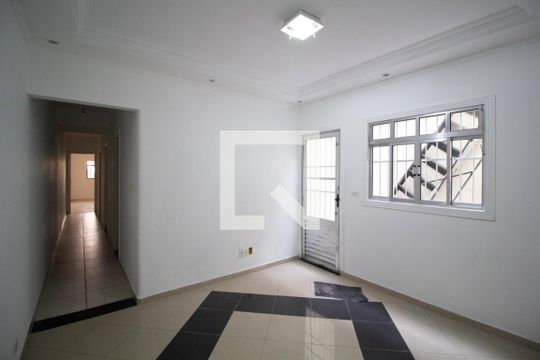 Casa à venda com 3 quartos, 280m² em Vila Carmosina, São Paulo