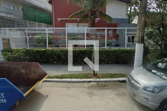 Fachada de casa de condomínio para alugar com 3 quartos, 90m² em Loteamento João Batista Julião, Guarujá